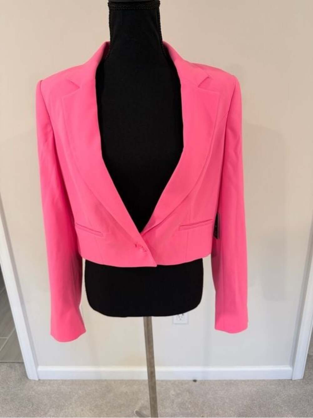 Hot Pink Express Cropped Blazer Jacket Women’s Size M NWT